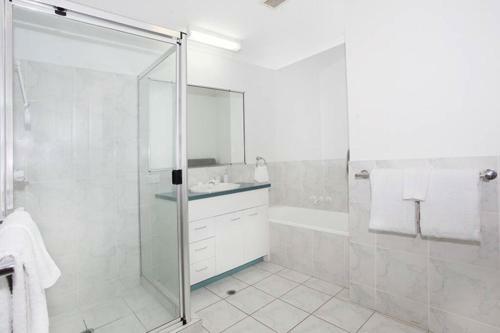 Canal Front Mooloolaba Apartment