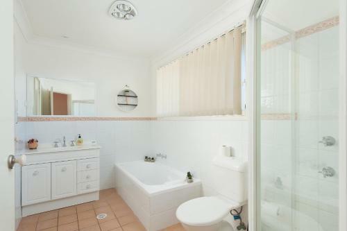 7b Achilles Street, Nelson Bay - White Waves