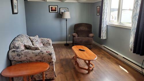 Hillside Cottage 2