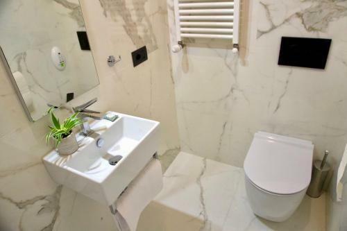 Casa Romano Suites