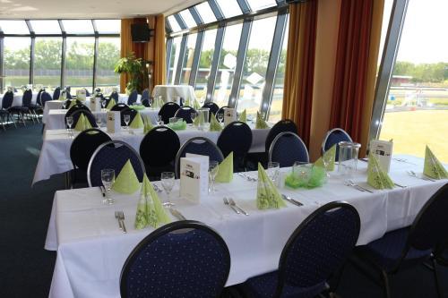 Hotel Etropolis Motorsport Arena