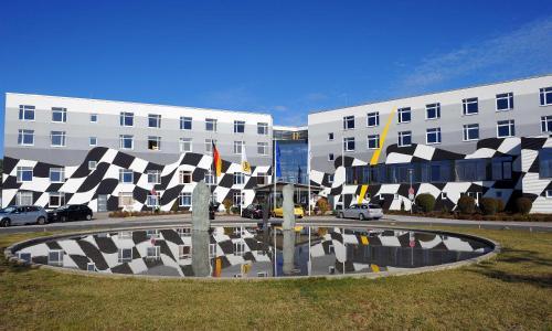 Hotel Etropolis Motorsport Arena