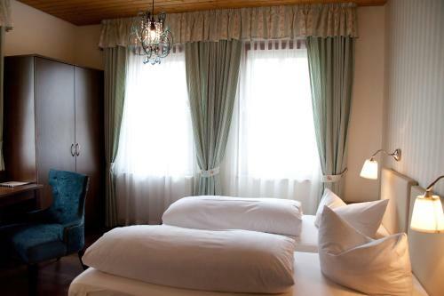 Hostal Gasthof - Hotel Zur Post