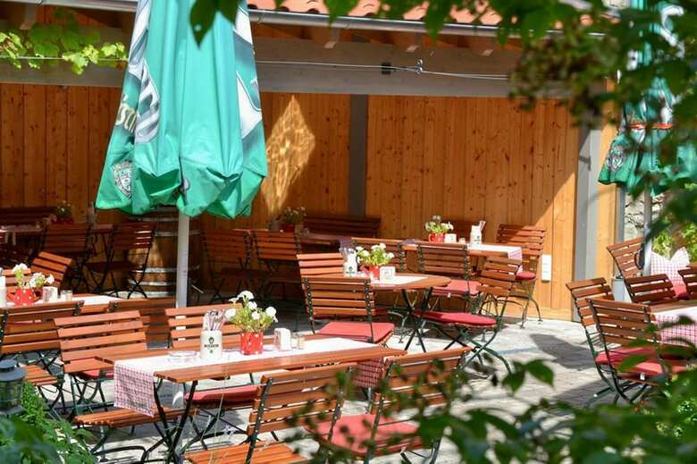 Hostal Landhotel Und Weingasthof Schwarzer Adler