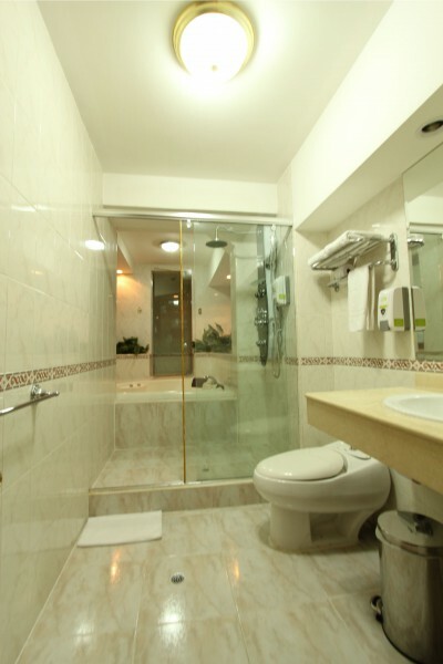 Hotel San Fernando Real
