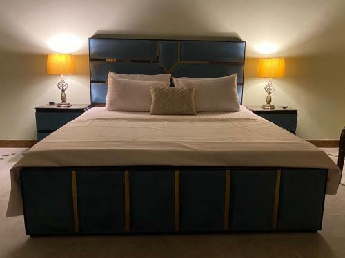 Hostal Luxurious Rooms In F7!! Top Location!