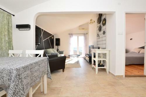 Olive Apartments