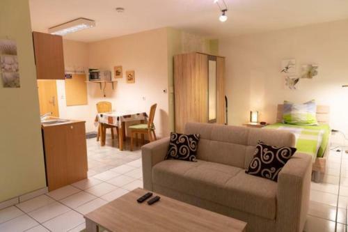 Chic Apartment 1 Bedroom With Balcony - Manne 9