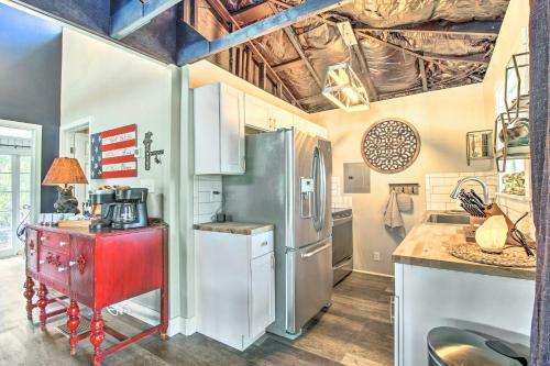 Bright Show Low Home Near White Mountain Lake