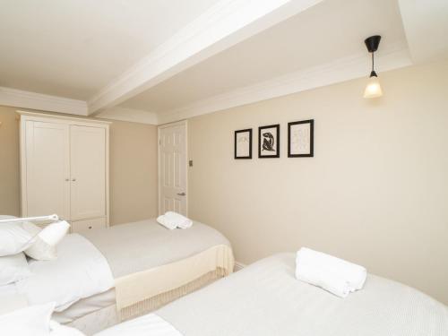Pass The Keys Spacious 3 Bed Apartment In Prime Central Location