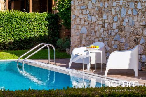 Villa Phoceus Homm Residence With Pool & Garden