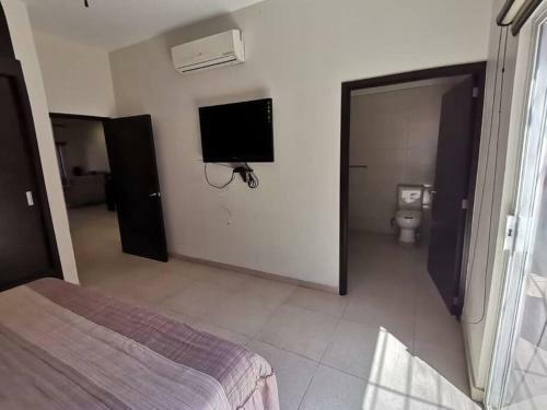 Casa Con 2 Rec�maras Y Estacionamiento