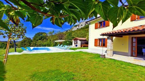 Villa Bella Vista Near Ucka Nature Park