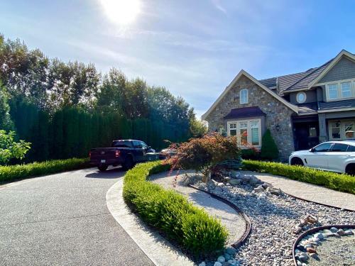 Luxury King 2 Br Garden Suite