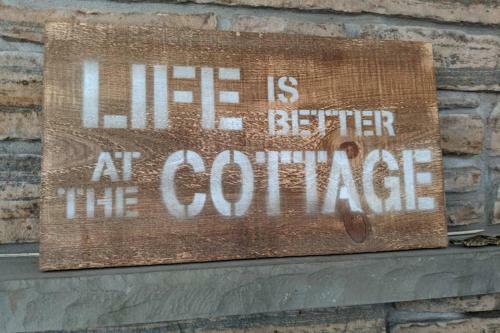 Apartamento Cottage With River Front & Minutes Away From Beach
