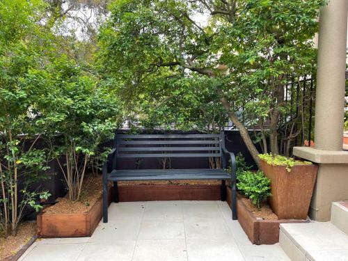 Stylish Townhouse In Melbourne's Playground