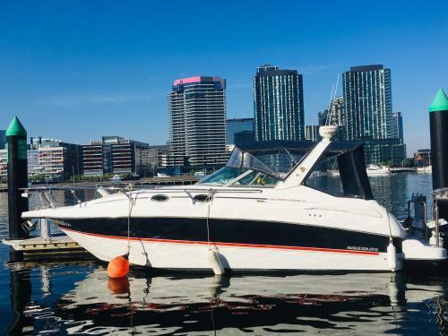 Luxury On The Water (private Luxurious Boat)