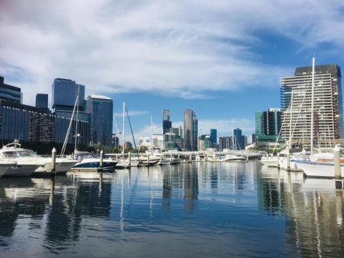 Luxury On The Water (private Luxurious Boat)