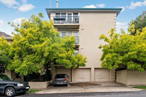 Apartamento Lovely Two Bedroom, One Bath Home Away From Home.