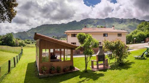 Apartamentos El Prad�n De Santa Marina