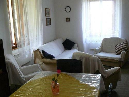 Lednice Chalupa U Prost?edn�ho Rybn�ka