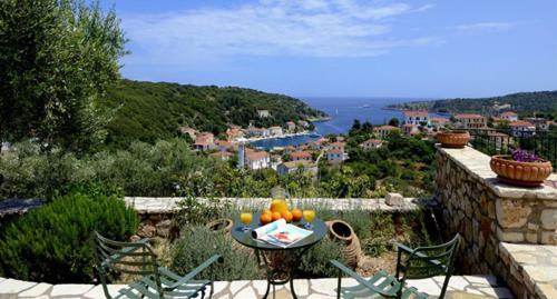 Apartamento Likoudis Villas, Suite In Kioni Ithaca,