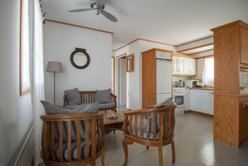 Hotel Lotos Beach Home