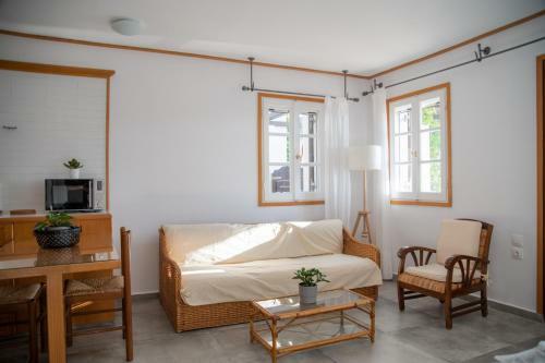 Hotel Lotos Beach Home