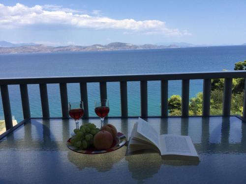 Seaside Maisonette In Kiveri, Near Nafplion.