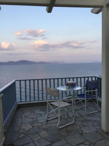 Seaside Maisonette In Kiveri, Near Nafplion.