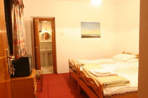 Hostal Guesthouse Pension Andrea