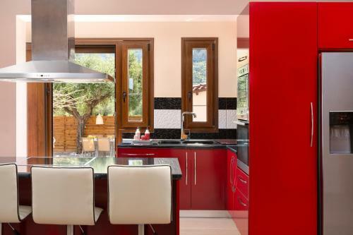 Costa Costa Villa - Luxury Villa