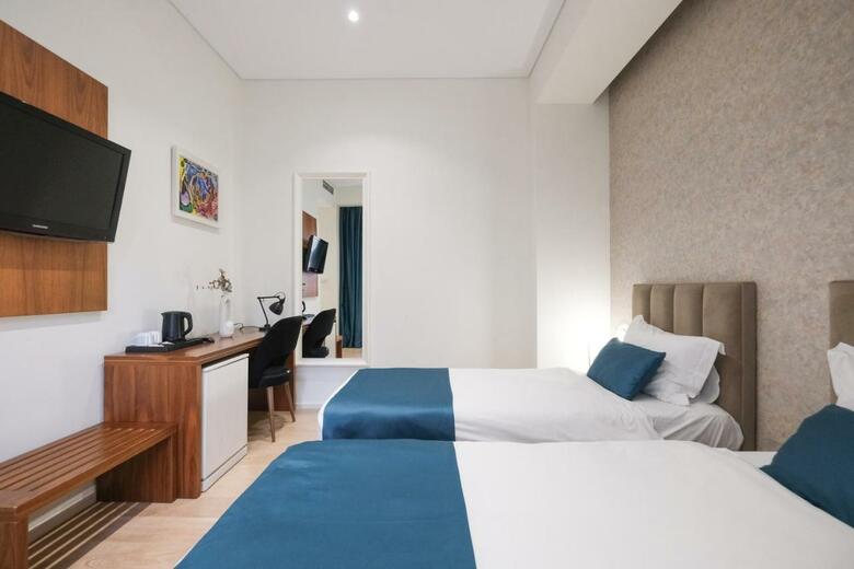 Golden City Hotel