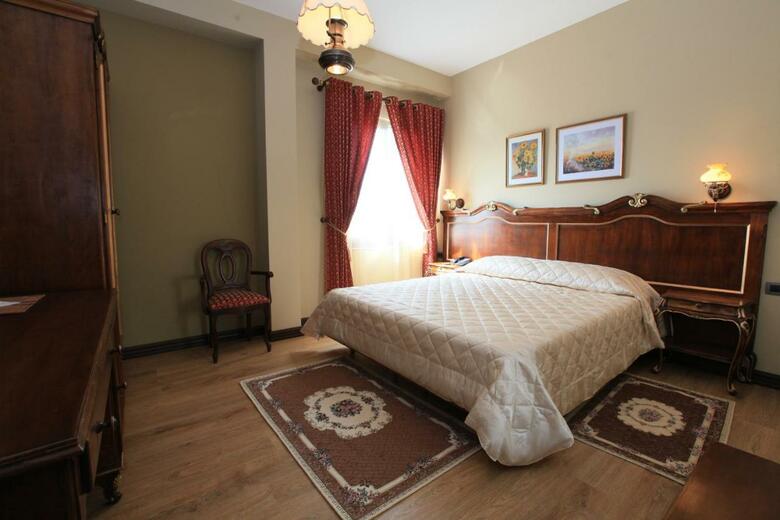 Hotel Victoria Tirana Albania