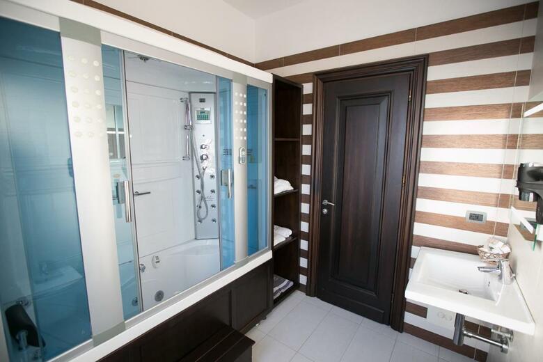 Hotel Victoria Tirana Albania