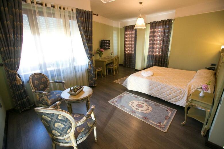Hotel Victoria Tirana Albania