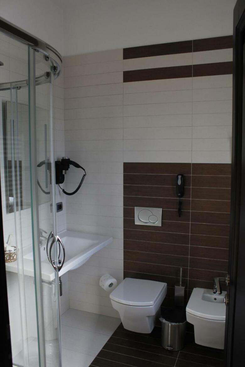 Hotel Victoria Tirana Albania