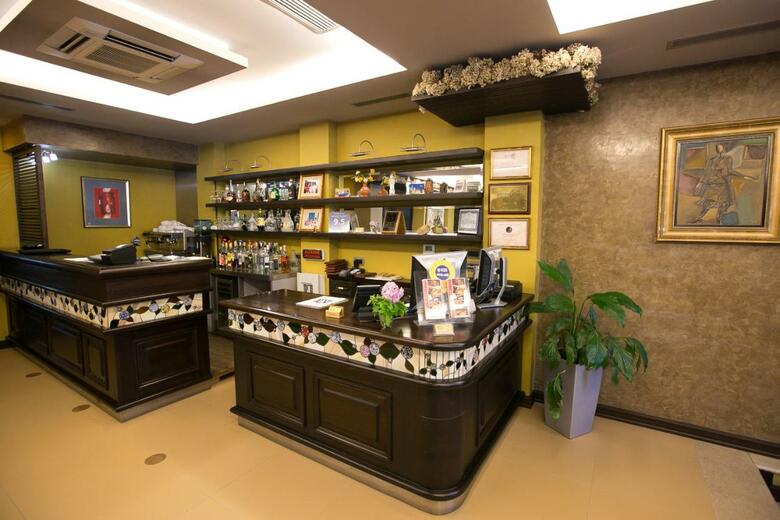 Hotel Victoria Tirana Albania