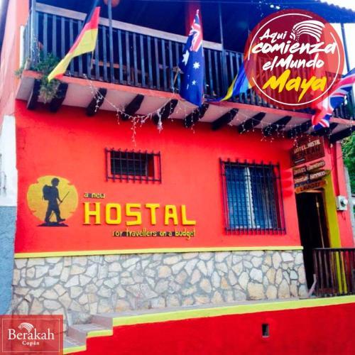 Albergue Hotel & Hostal Berakah