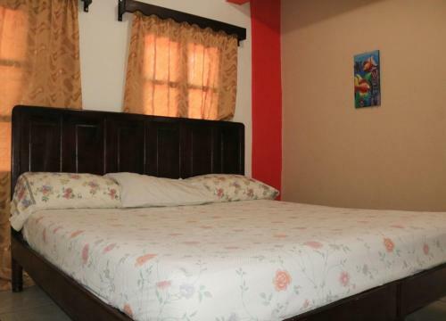Hotel & Hostal Yaxkin Copan