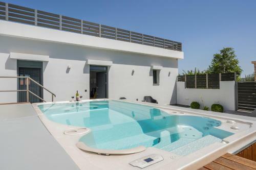 Nectar Luxury Residence