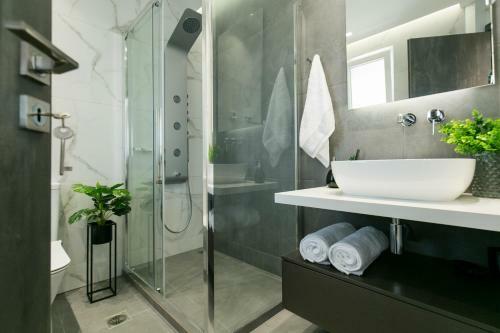 Villa Limosa Luxury Residences