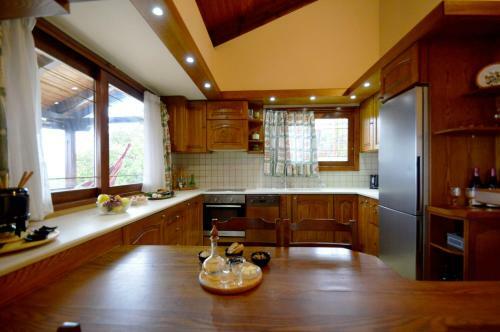 Yolandas' House - Charming Village Apartment