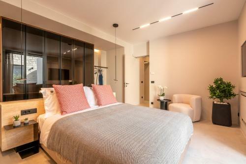 Villas Phos And Kallos