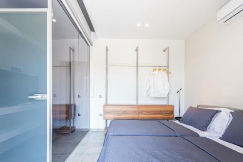 Queens Gem Luxury Villa - Private Heated Jacuzzi - Pool To Be Open