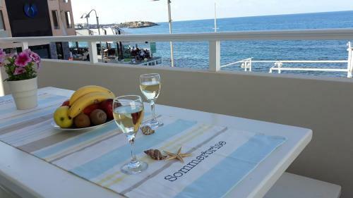 Amazing Beachfront Apartment In Hersonissos