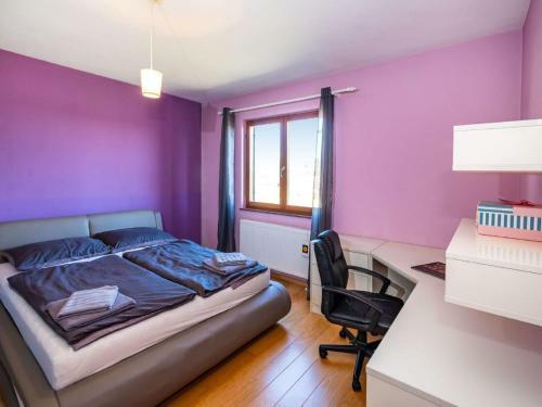Delightful Apartment In Radovin With Garden