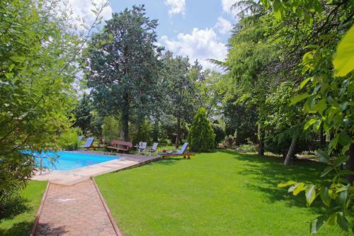 Hostal Aurora Holiday