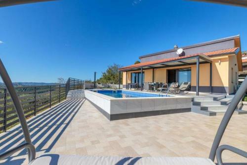 Istrian Villa Roc With Pool For 5 Guests