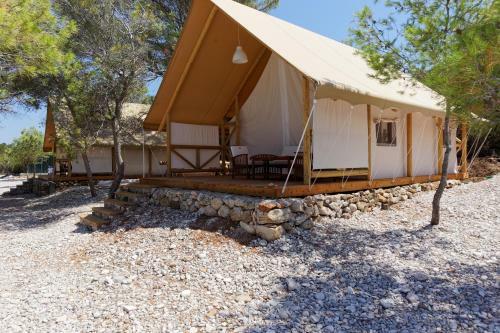 Heaven On Earth - Budihovac Glamping